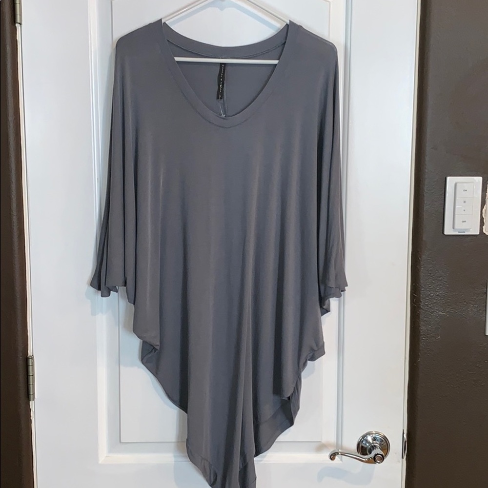 Riller & Fount Grey draped sleeve top size 1 (s)